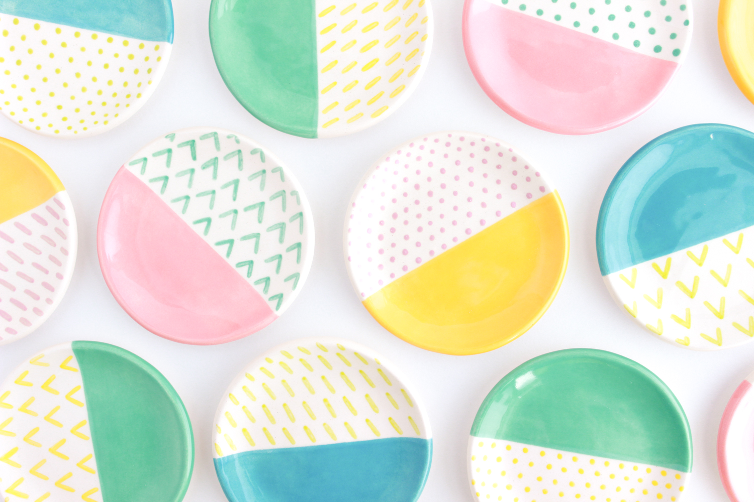 ColorBlock-Round-Dishes